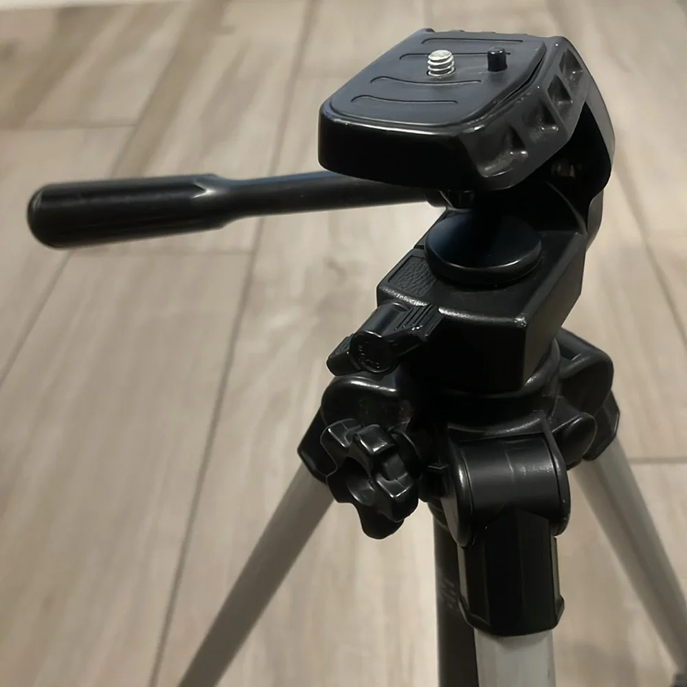 Velbon CX 300 tripod